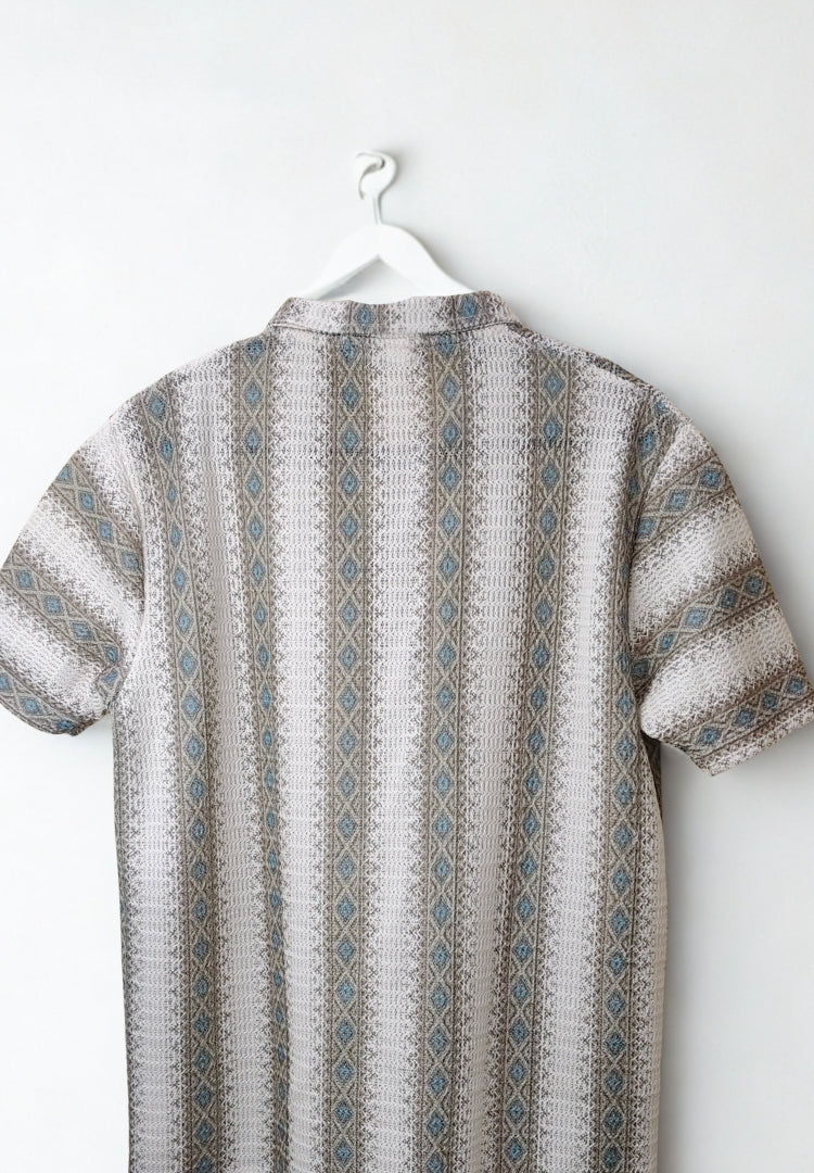 Men’s Zig-Zag Knit Polo T-Shirt – Geometric Stripe Pattern